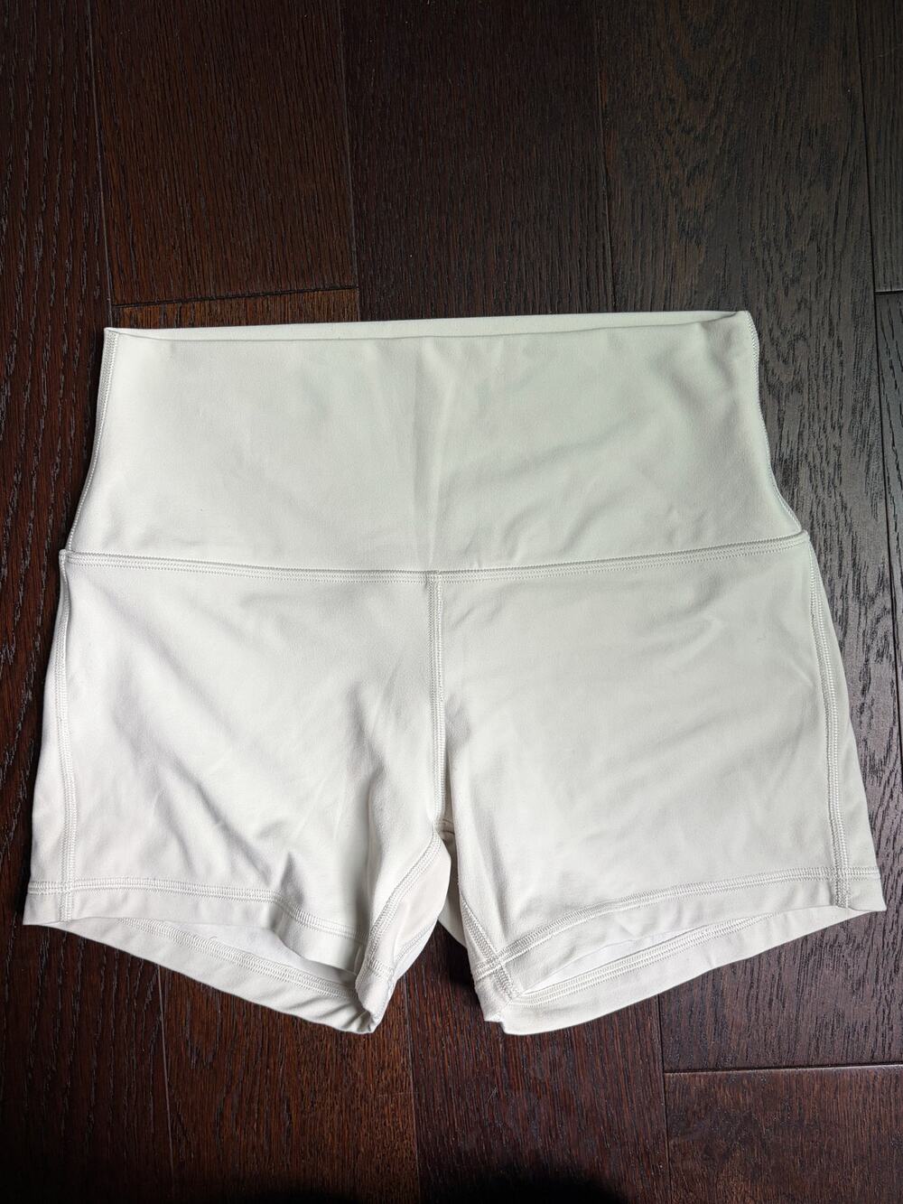 Lululemon Align High-Rise Short 4" (Bone) - Size 8